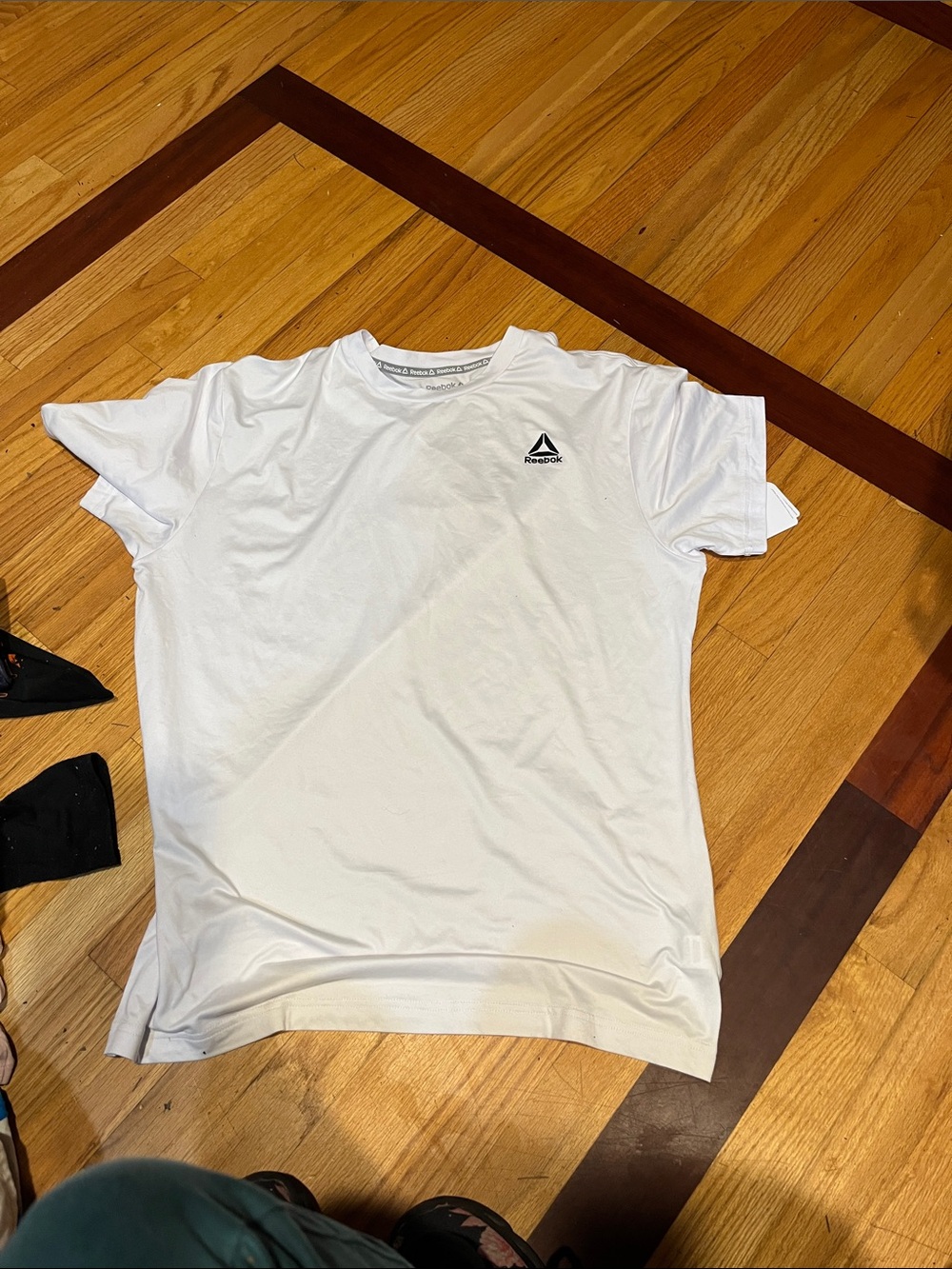 Reebok White Men’s Short Sleeve Athletic Tee with Contrasting Logo